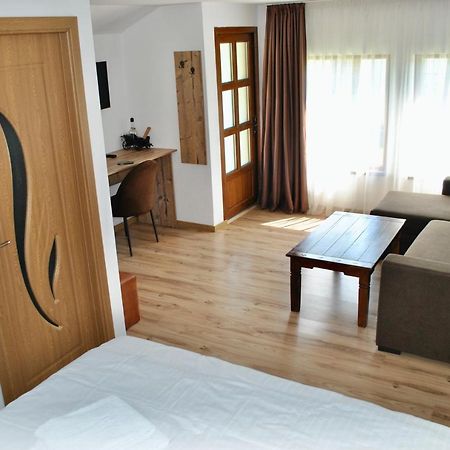 Camping La Foisor Turda Ngoại thất bức ảnh