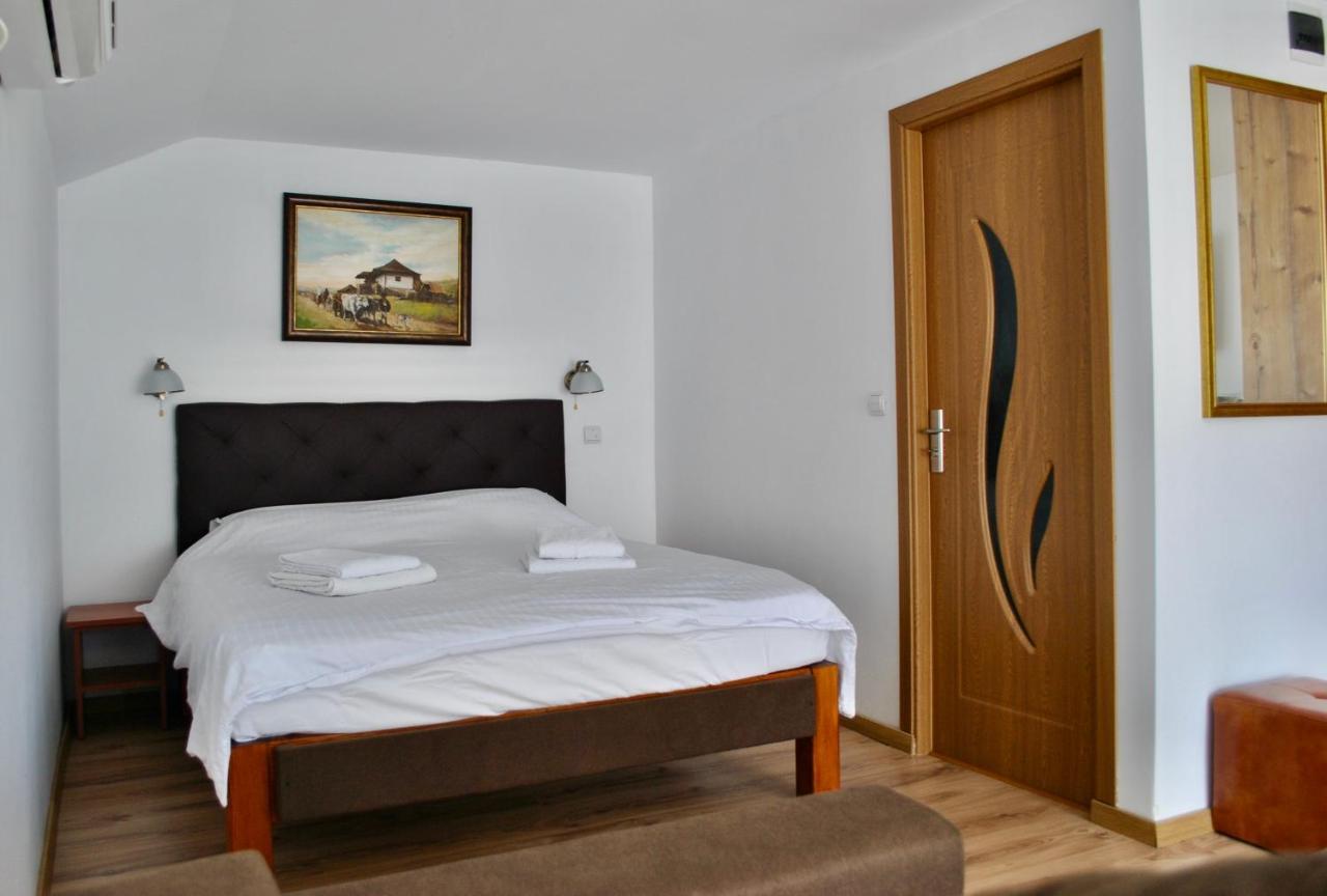 Camping La Foisor Turda Ngoại thất bức ảnh