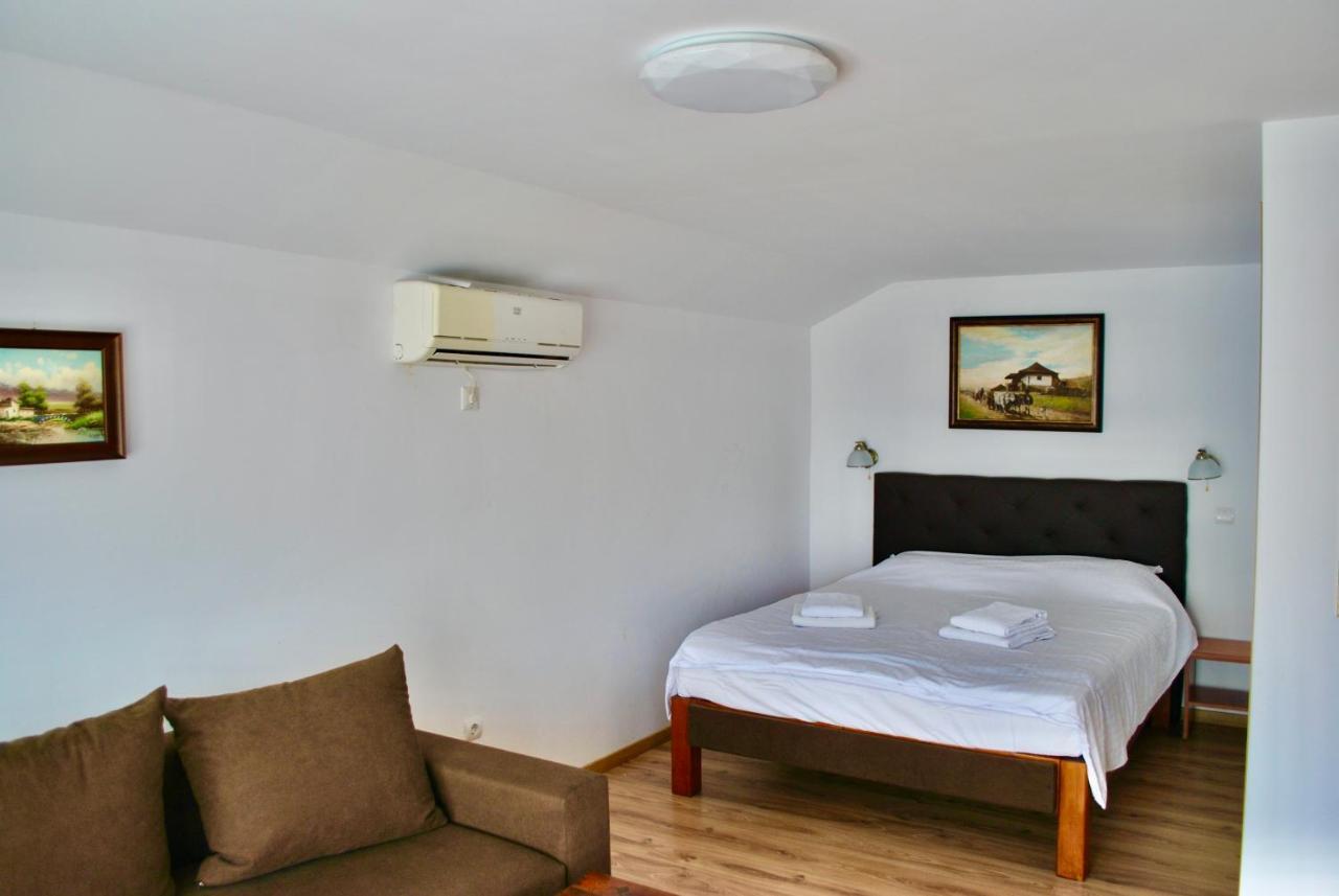 Camping La Foisor Turda Ngoại thất bức ảnh