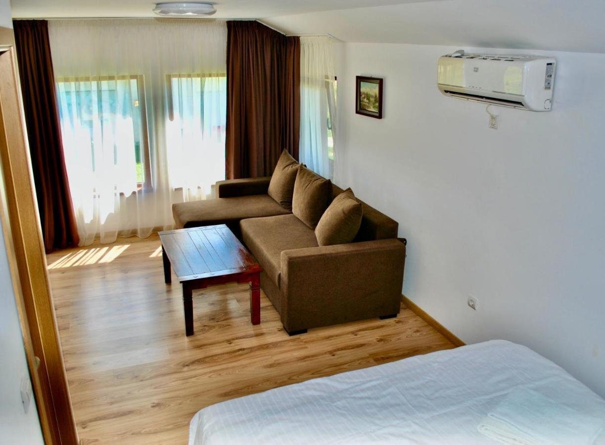 Camping La Foisor Turda Ngoại thất bức ảnh