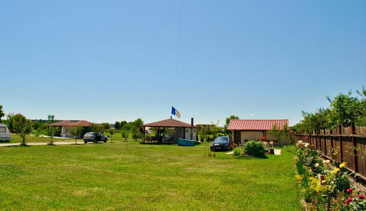 Camping La Foisor Turda Ngoại thất bức ảnh
